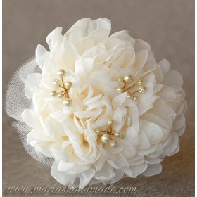Μπουκετάκι για παρανυφάκια 4050 ειδική παραγγελία για τη Λίτσα Κ. από M.aria's Fabric bridal bouquets